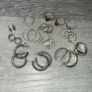 ASSORTMENT OF SILVER RINGS/EARRINGS (urban out,target,amazon)